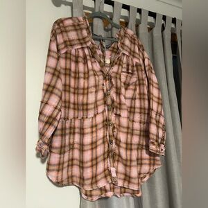 We The Free Plaid women’s frayed trim blouse in Pink and Brown